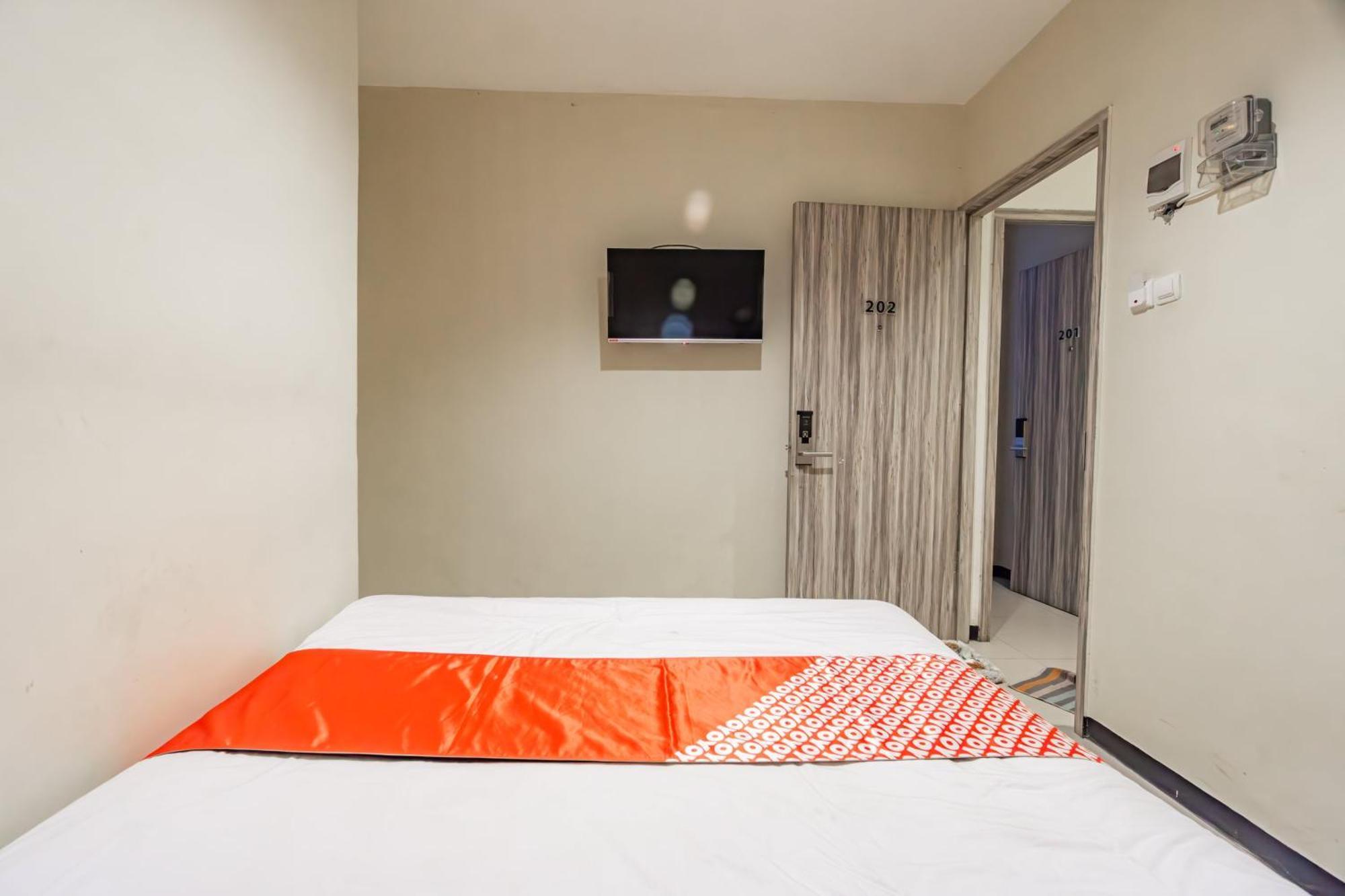 Ace Business Hotel Galaxy Surabaya Kültér fotó